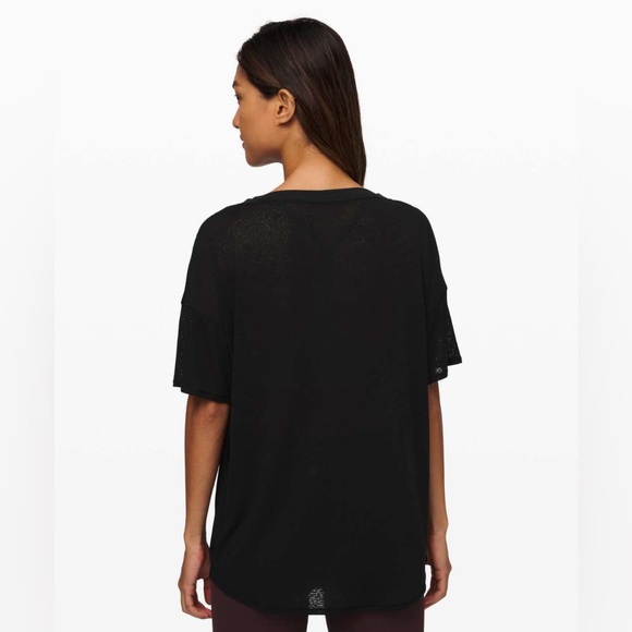 Lululemon Between Moments Tee - Polar Shift Veil Black - Picture 3 of 4